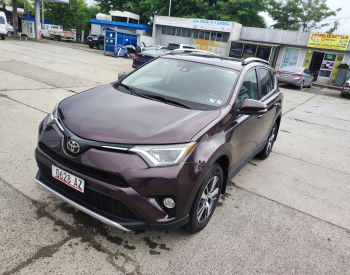 ToyotaRAV 4
