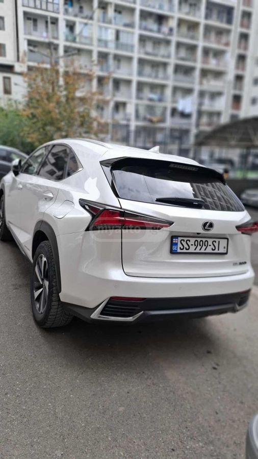 Lexus NX 300 - фото 2