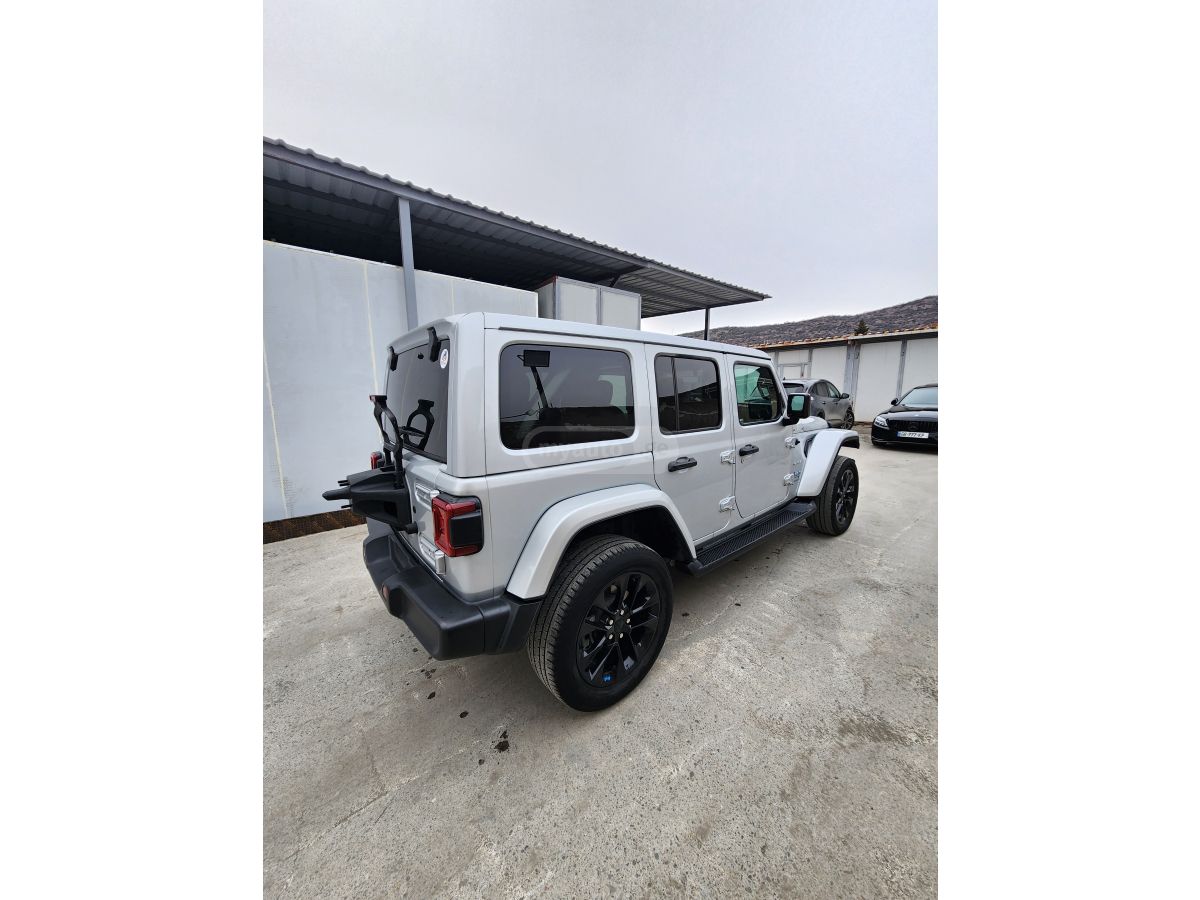 Jeep Sahara 4xe hybrid plagin 2023 — миниатюра 3