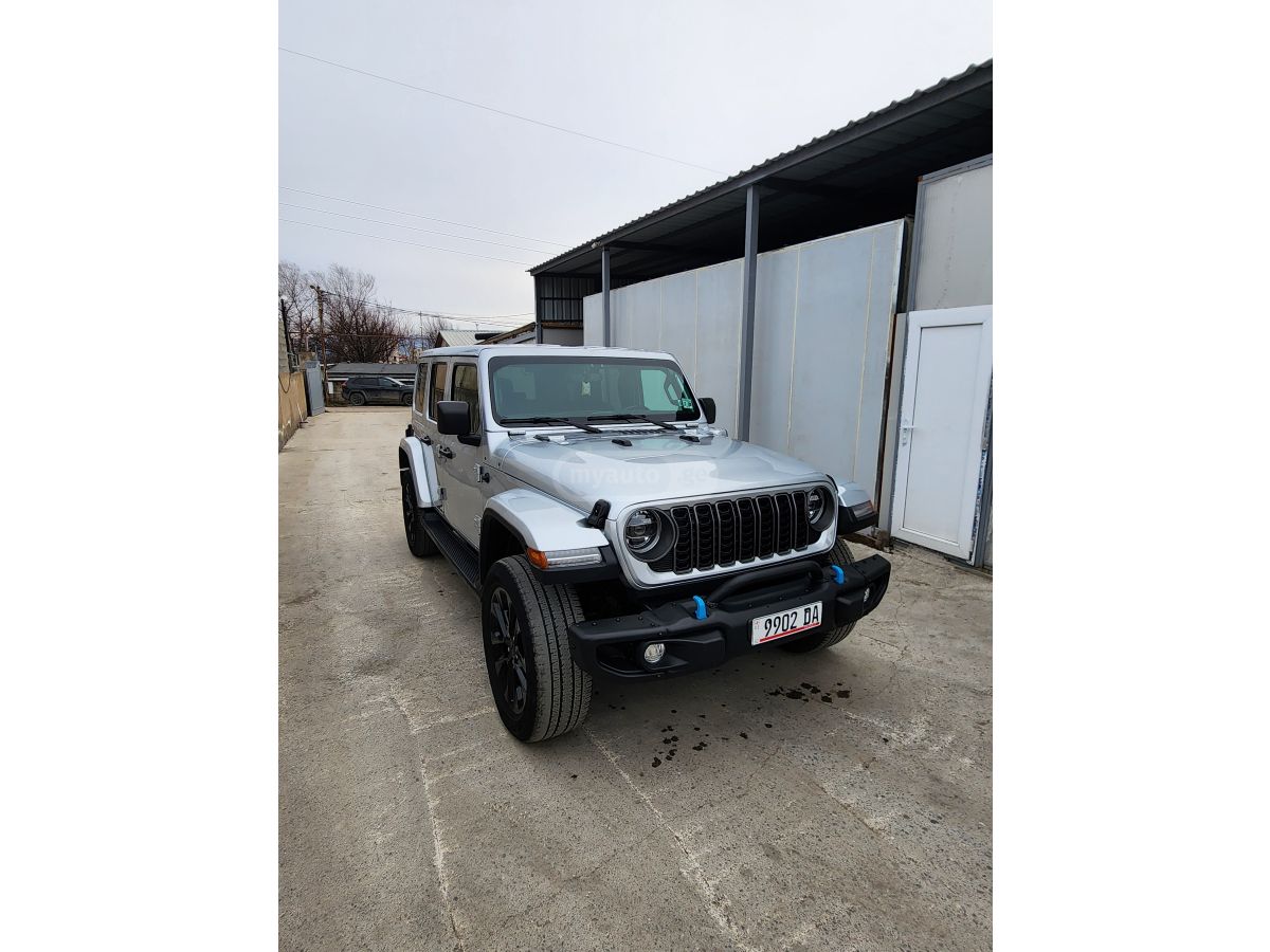 Jeep Sahara 4xe hybrid plagin 2023 — миниатюра 9