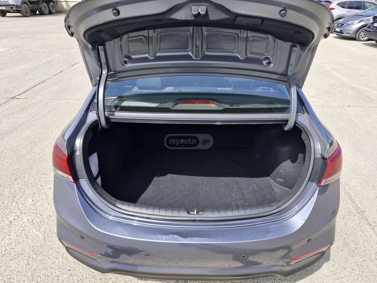 Hyundai Accent - фото 4