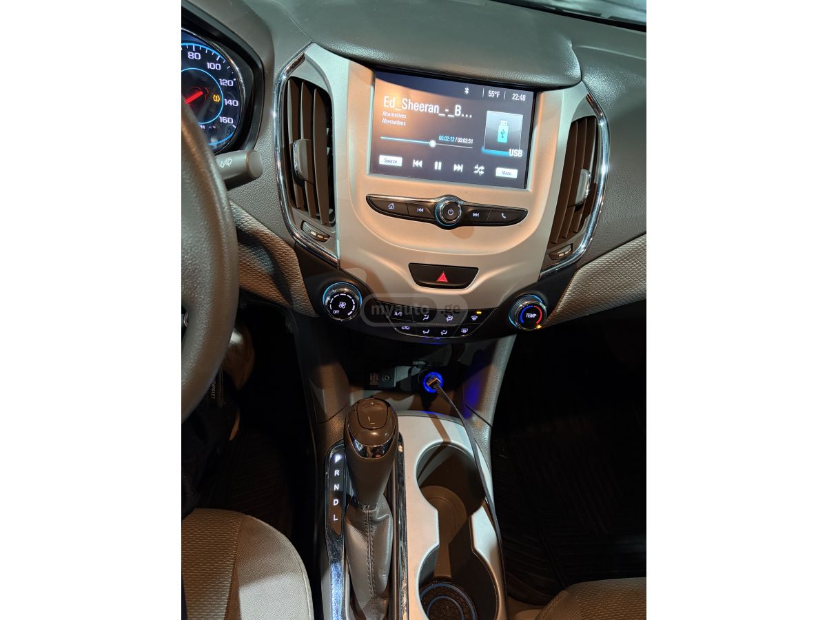 Chevrolet Cruze - фото 11