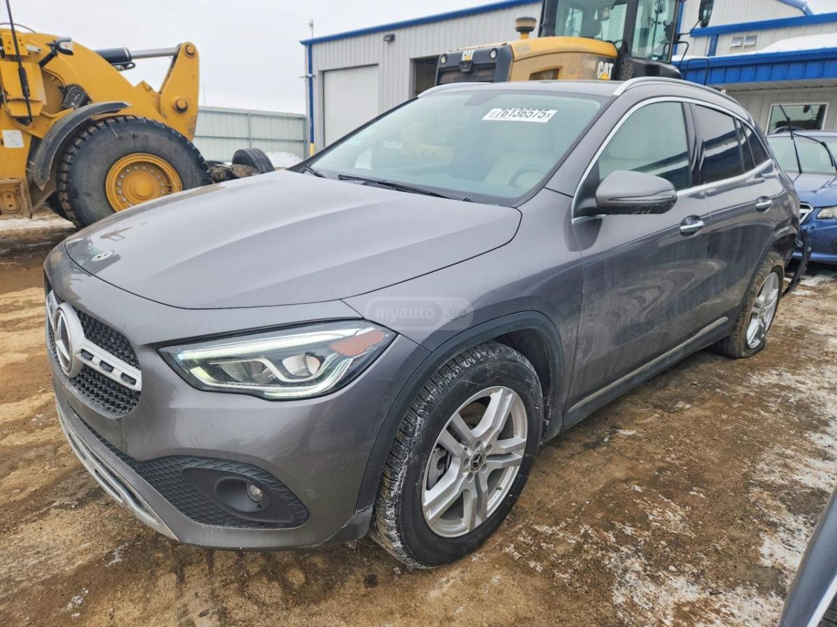 Mercedes-Benz GLA 250 - фото 1