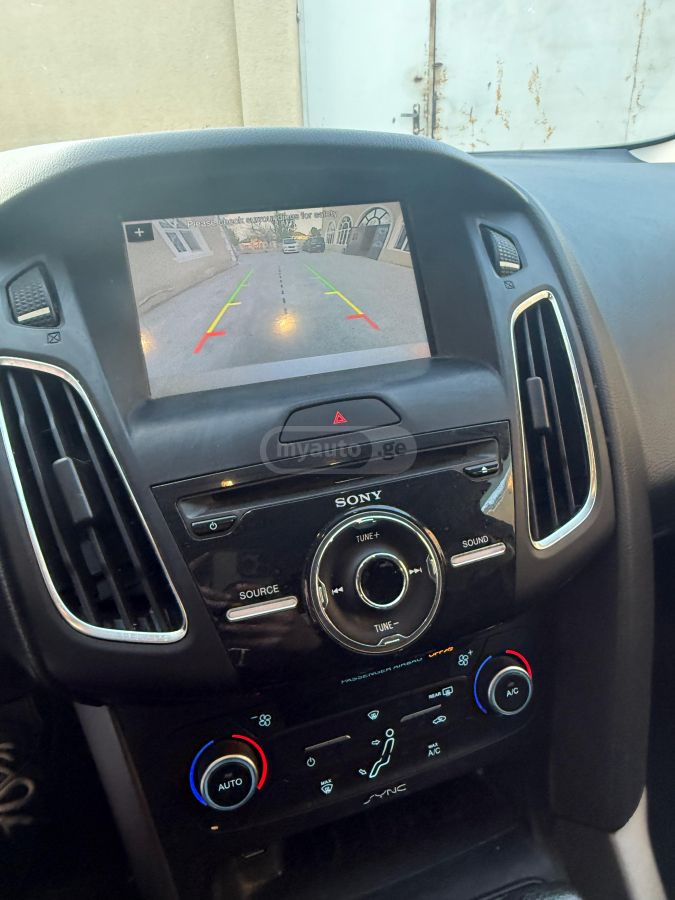 Ford Focus - фото 10