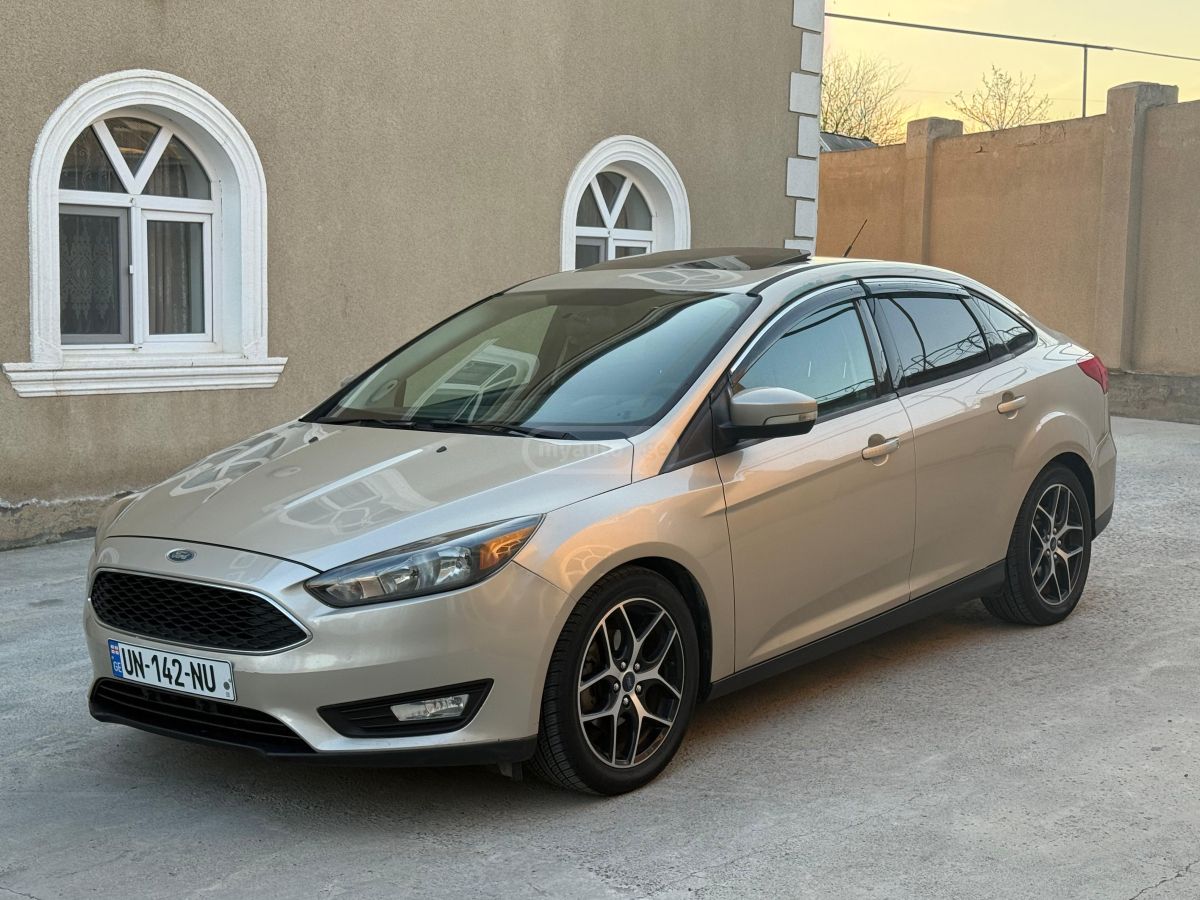 Ford Focus - фото 2
