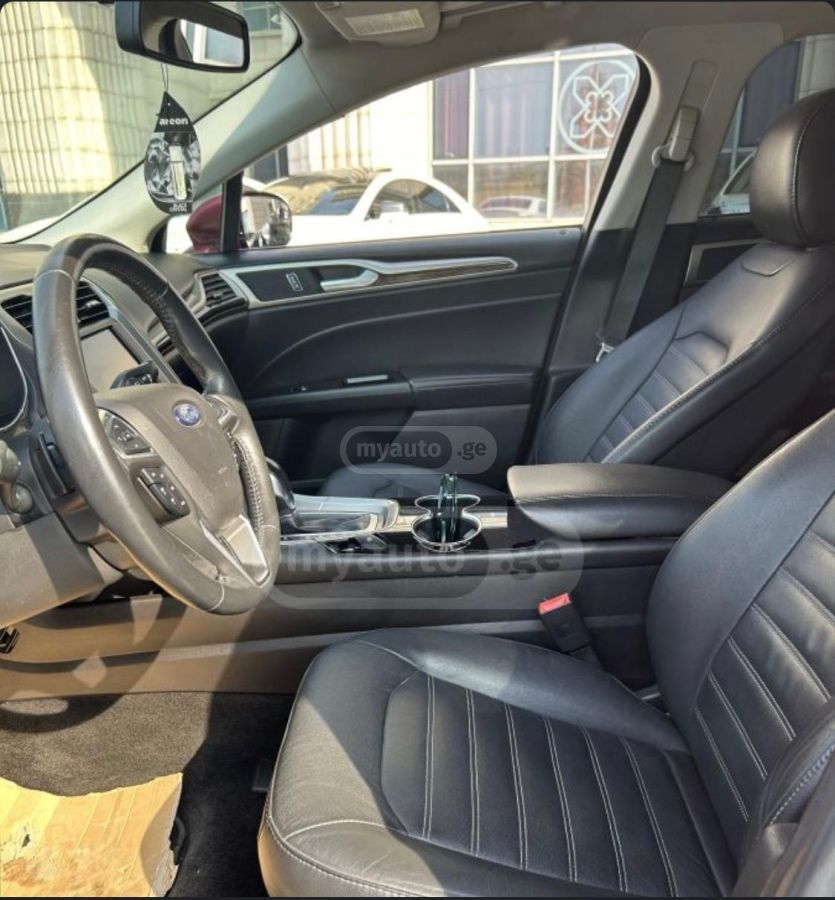 Ford Fusion - фото 2