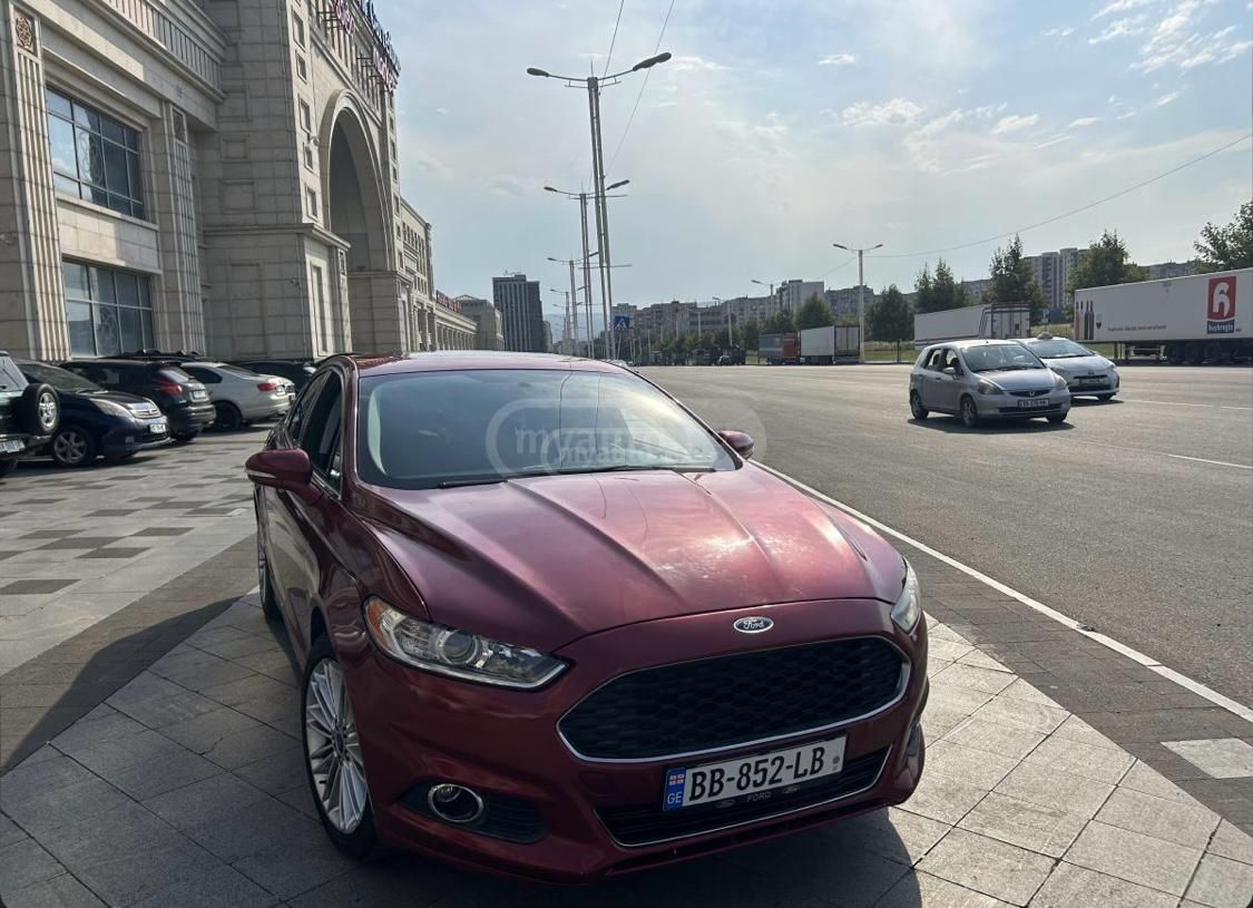 Ford Fusion - фото 4