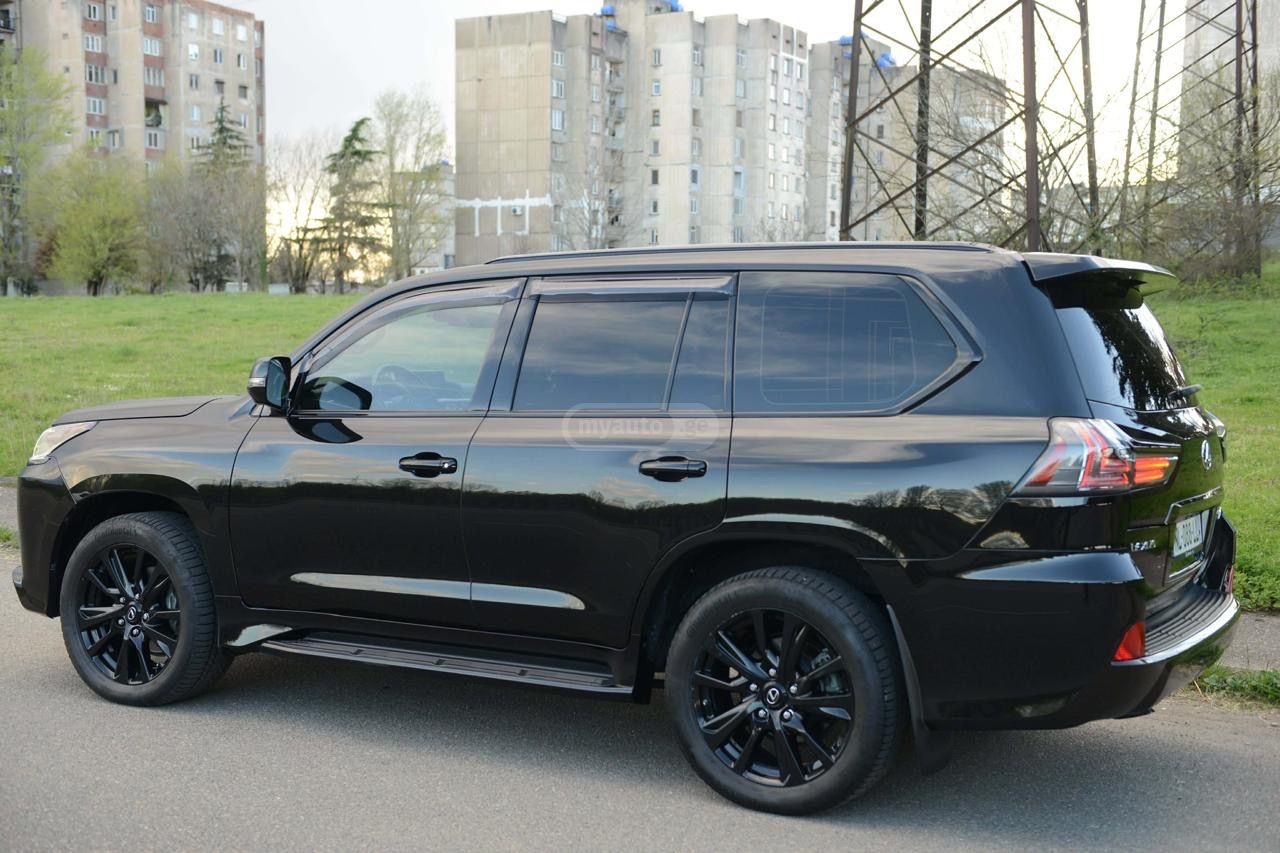 Lexus LX 450 - фото 12