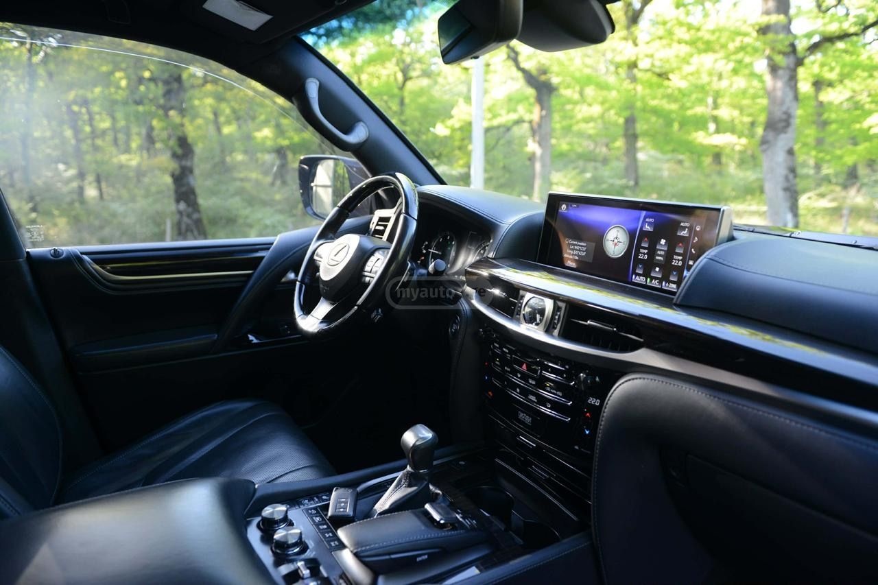 Lexus LX 450 - фото 4