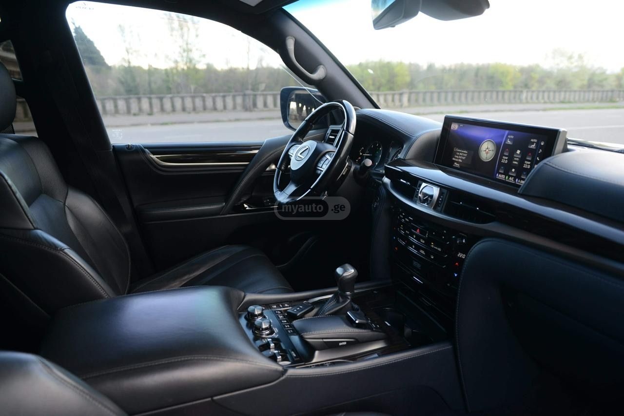 Lexus LX 450 - фото 6