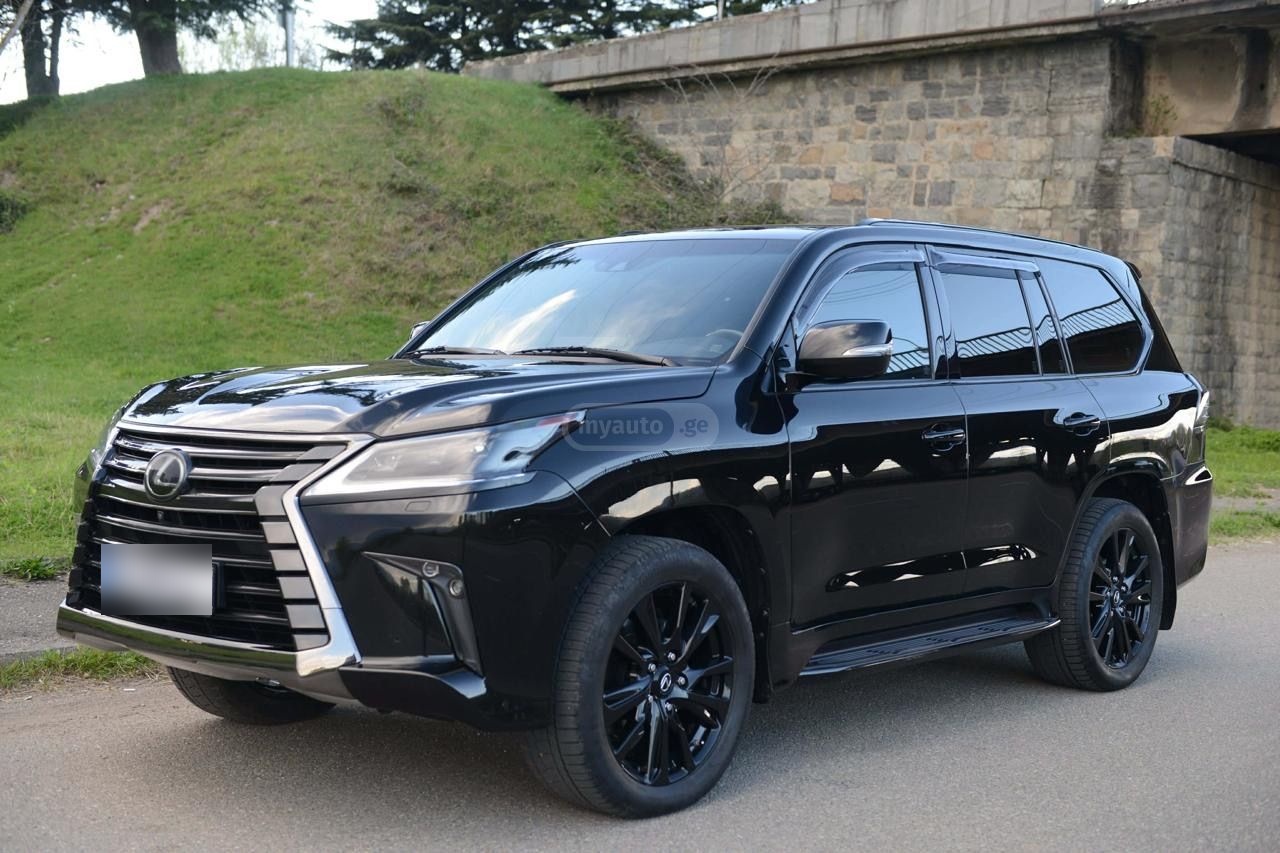 Lexus LX 450 - фото 7