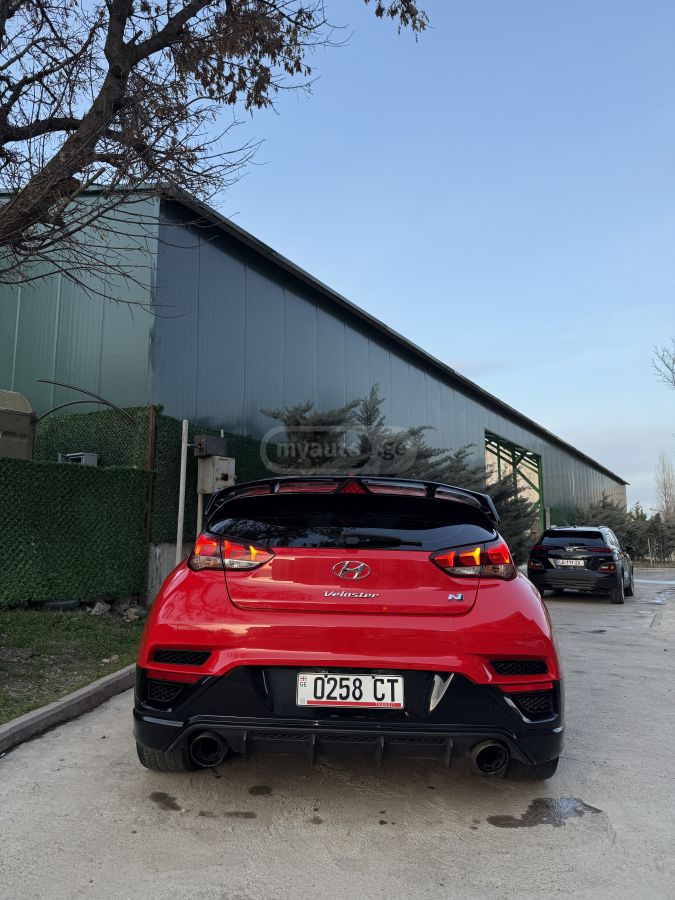 Hyundai Veloster 2022 — миниатюра 1