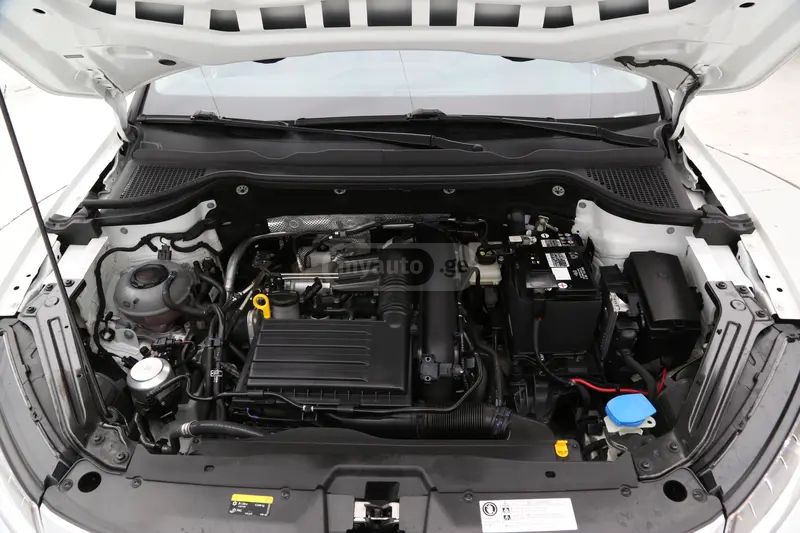 Skoda Karoq 2023 — миниатюра 10