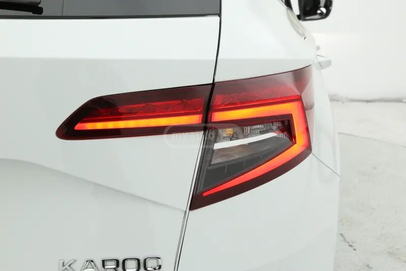 Skoda Karoq 2023 — миниатюра 9