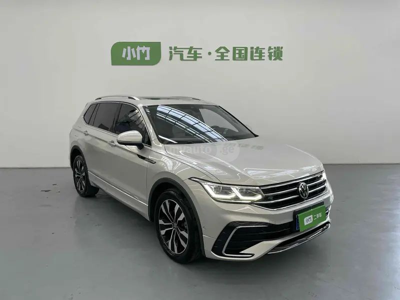 Volkswagen Tiguan - фото 3