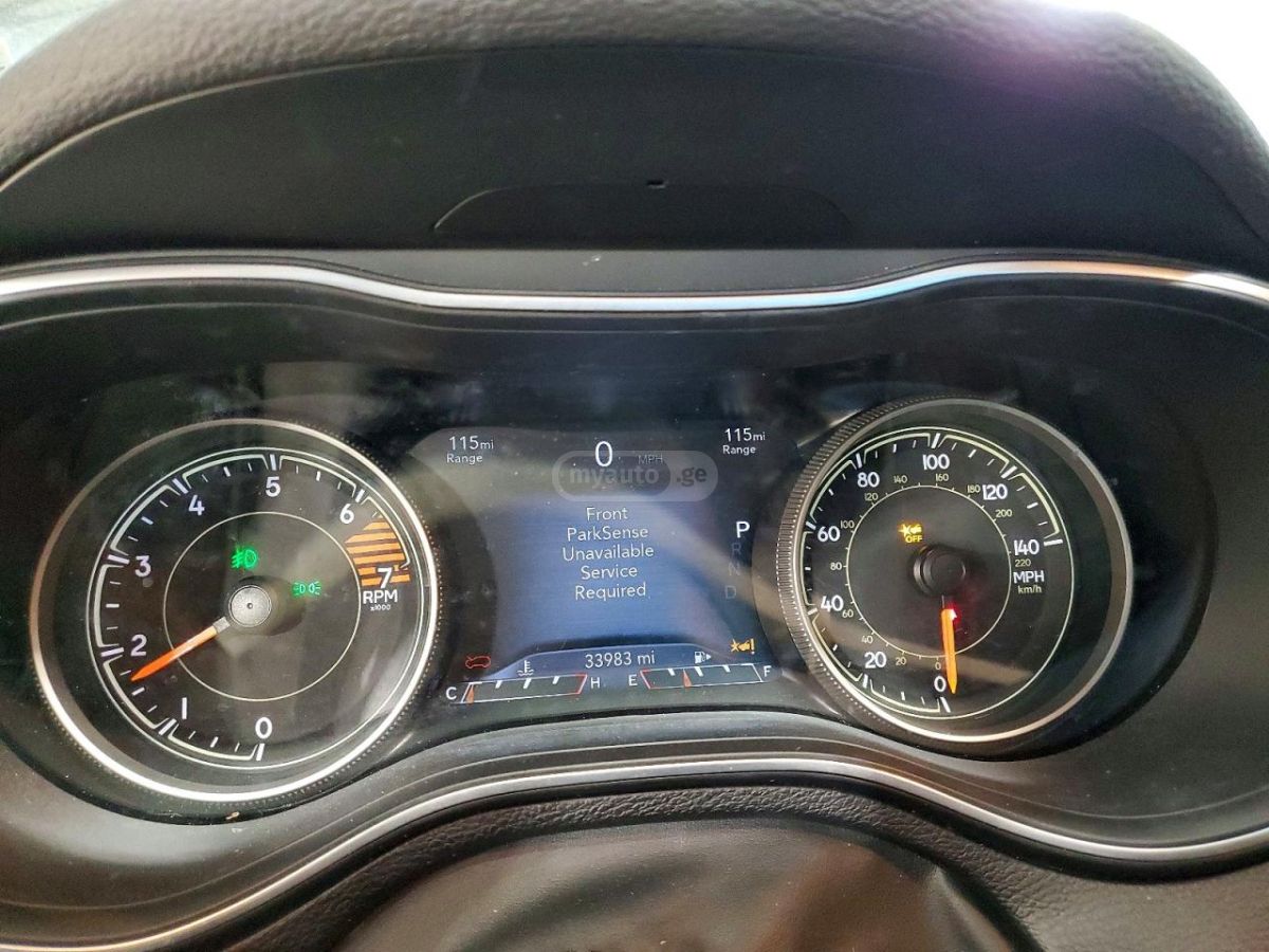 Jeep Cherokee 2023 — миниатюра 9