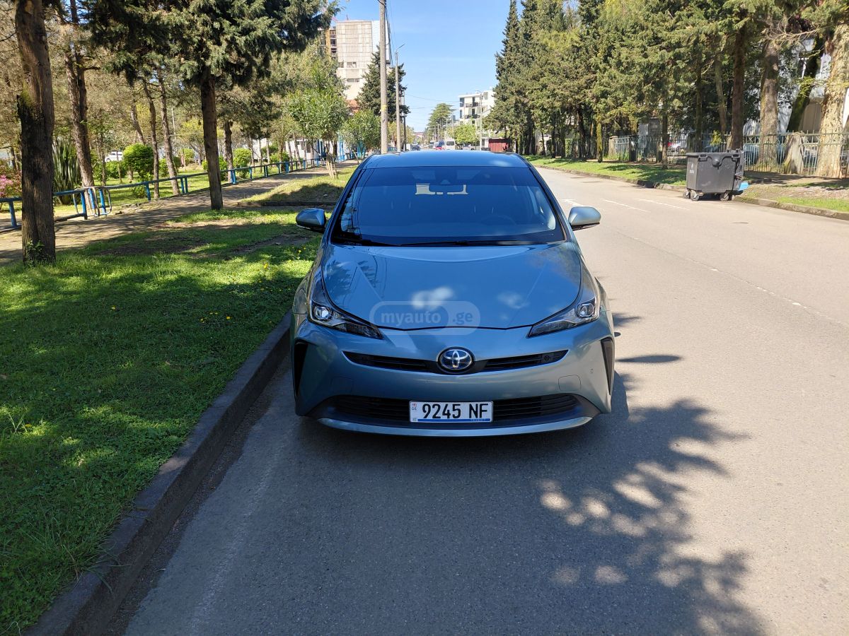 Toyota Prius - фото 3