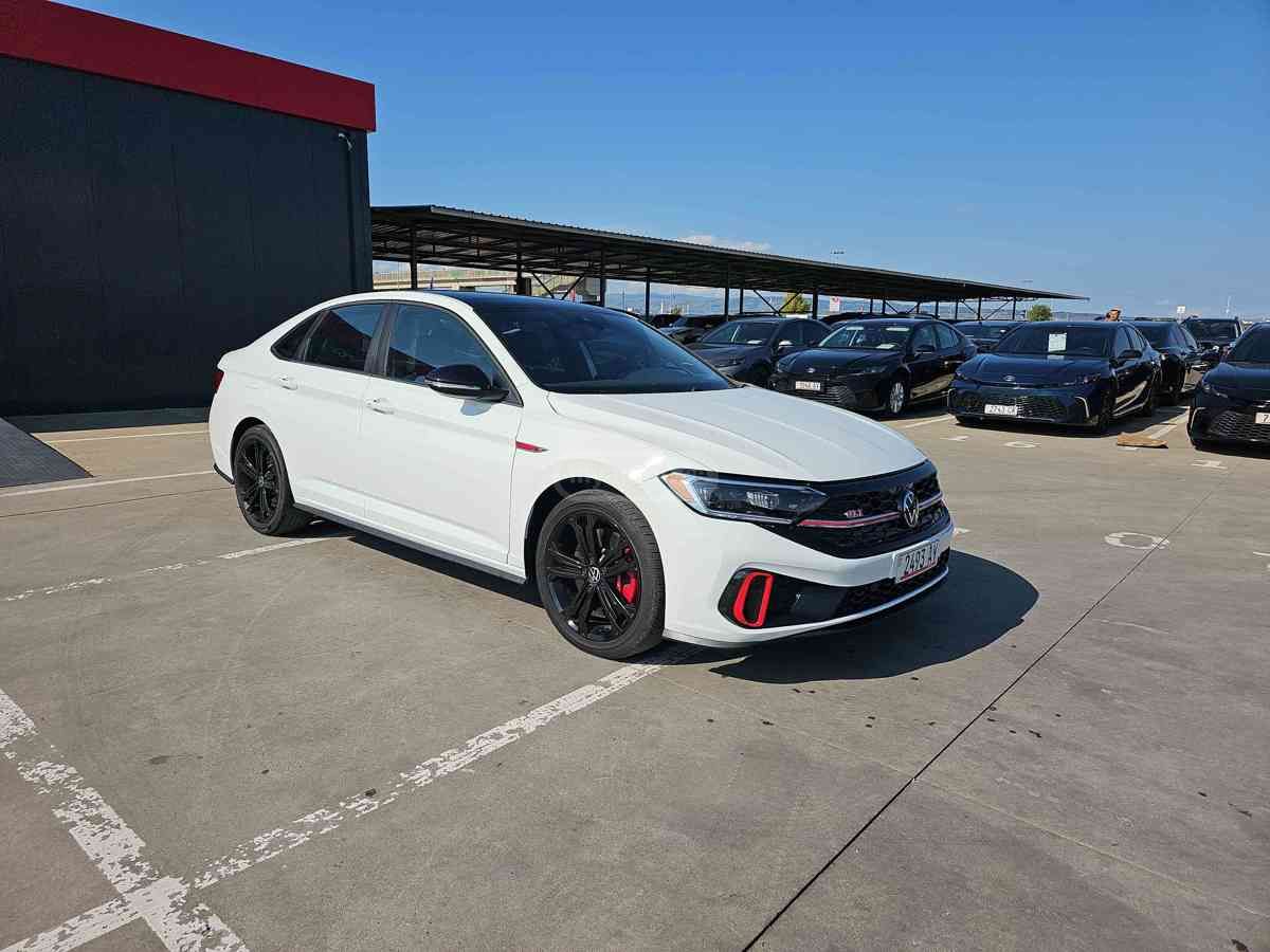 Volkswagen Volkswagen Jetta GLI — миниатюра 3