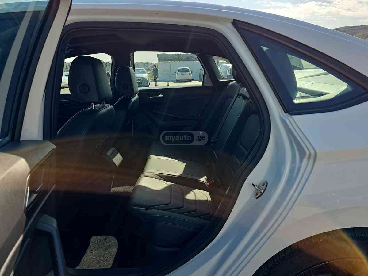 Volkswagen Volkswagen Jetta GLI — миниатюра 7