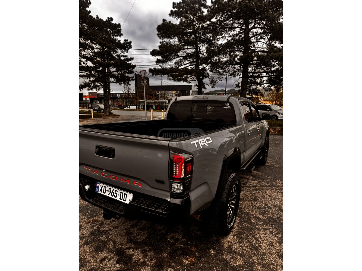 Toyota Tacoma - фото 8