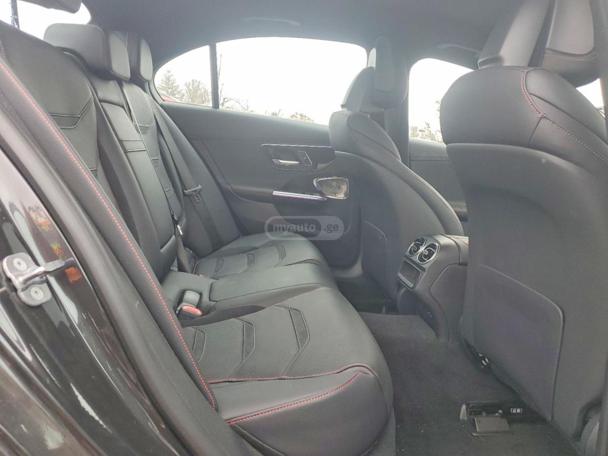 Mercedes-Benz C 43 AMG 2024 — миниатюра 10