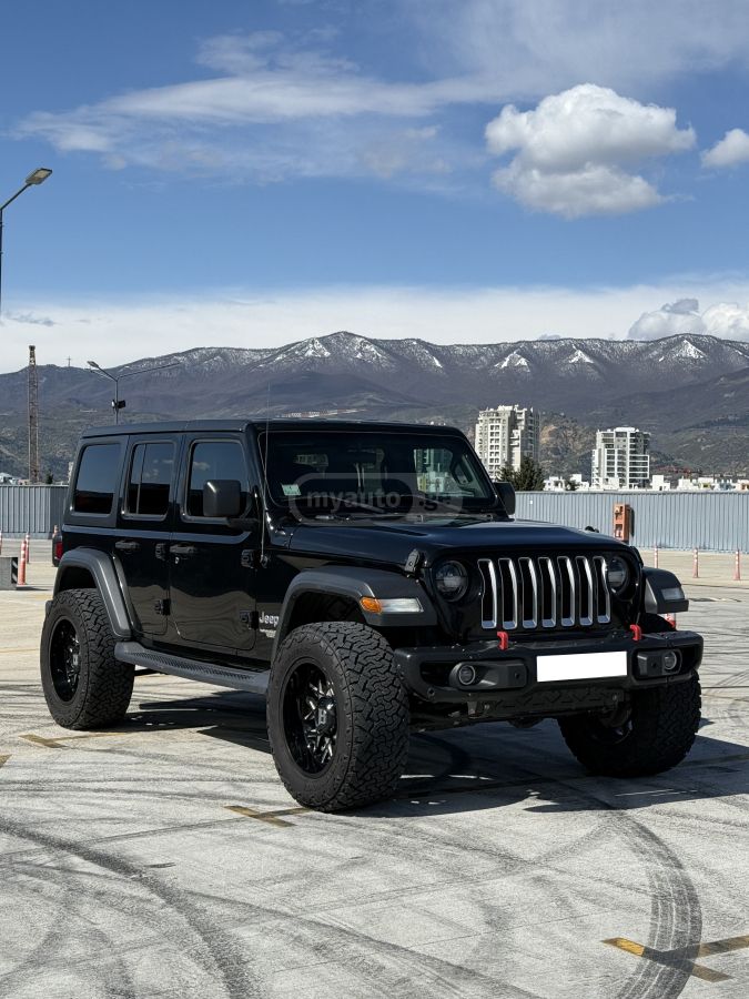 Jeep Wrangler - фото 1