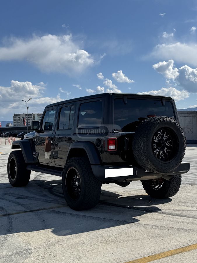 Jeep Wrangler - фото 4