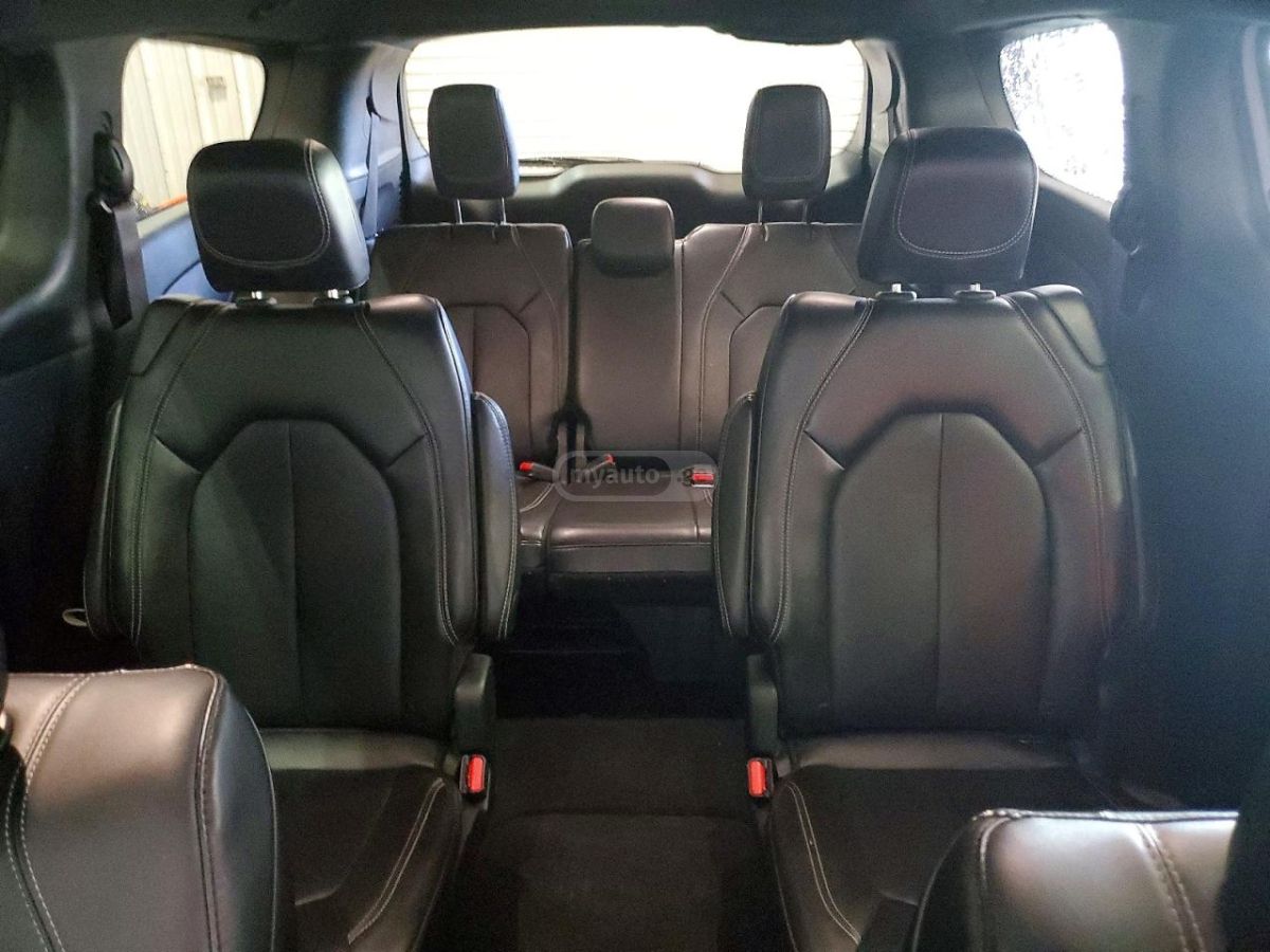 Chrysler Pacifica 2025 — миниатюра 10