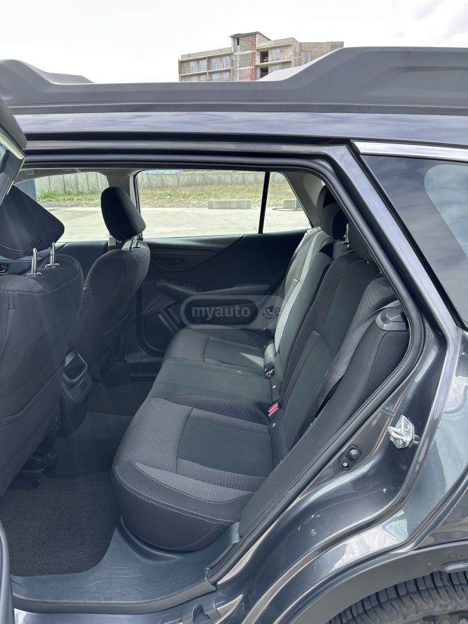 Subaru Premium 4dr All-Wheel Drive CV — миниатюра 10