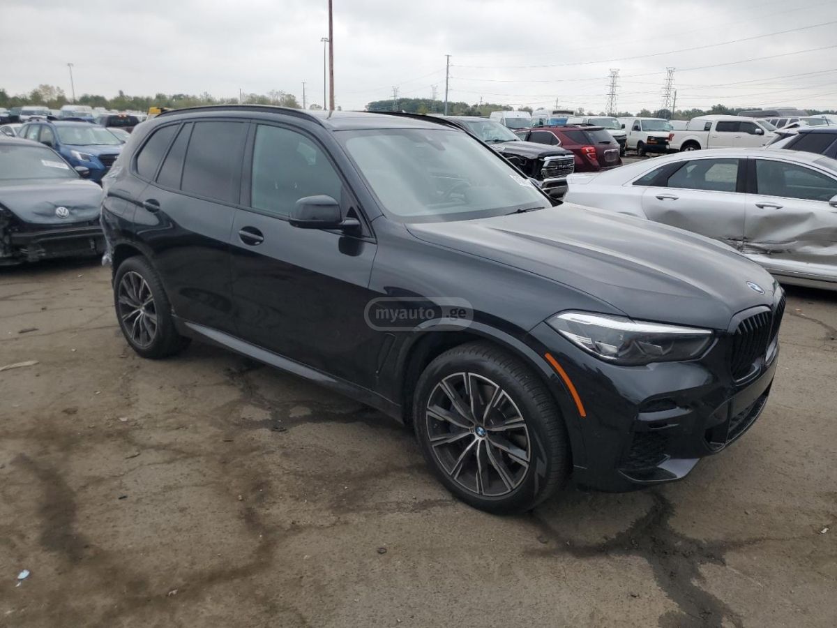 BMW xDrive40i 4dr All-Wheel Drive — миниатюра 1