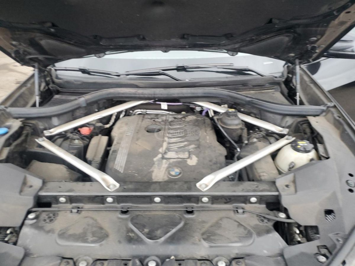 BMW xDrive40i 4dr All-Wheel Drive — миниатюра 7