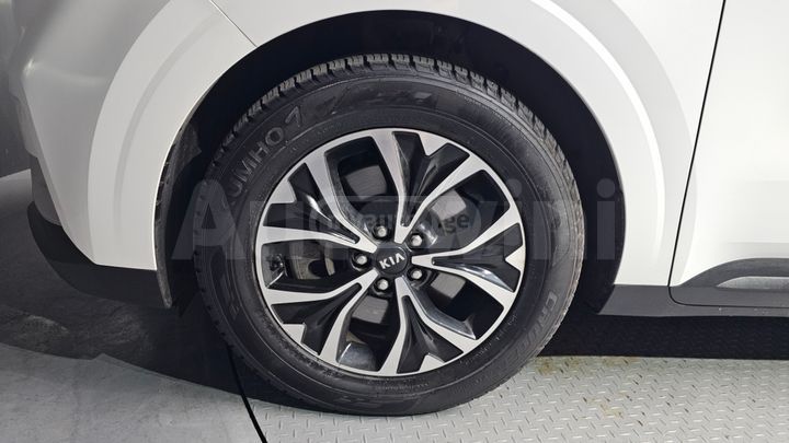 Kia Sedona - фото 5