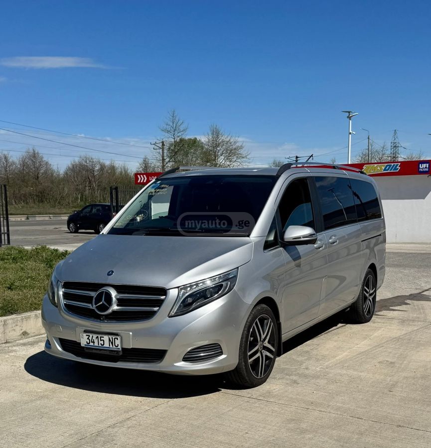 Mercedes-Benz V 220 - фото 6