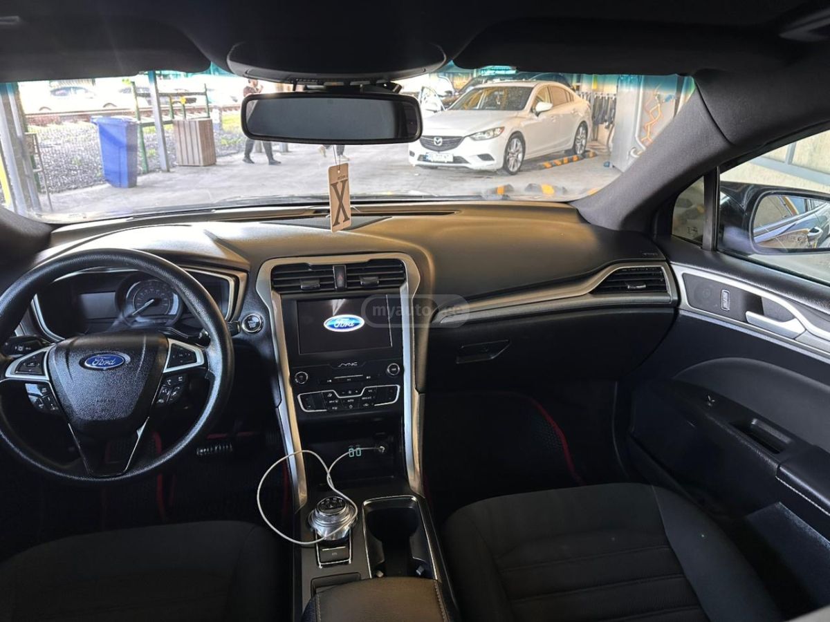 Ford Fusion - фото 12