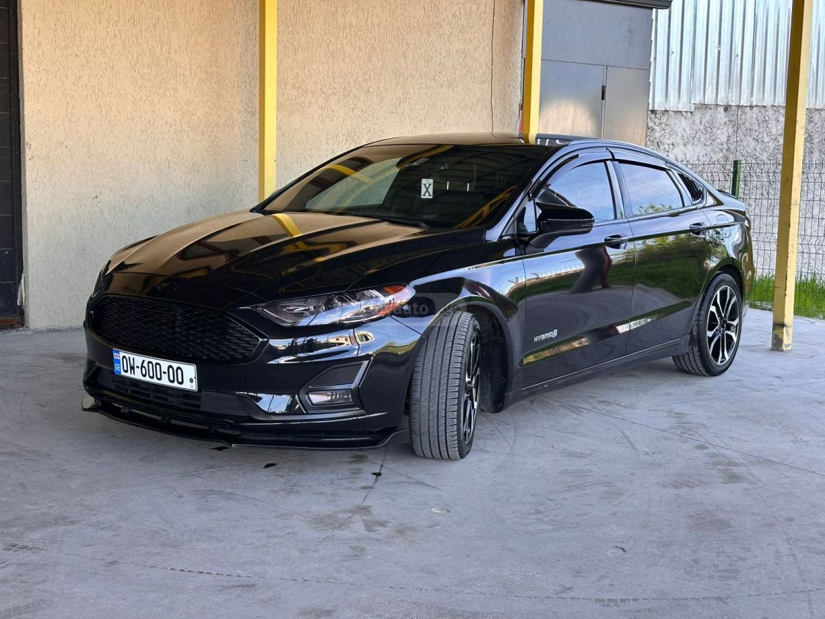 Ford Fusion - фото 2