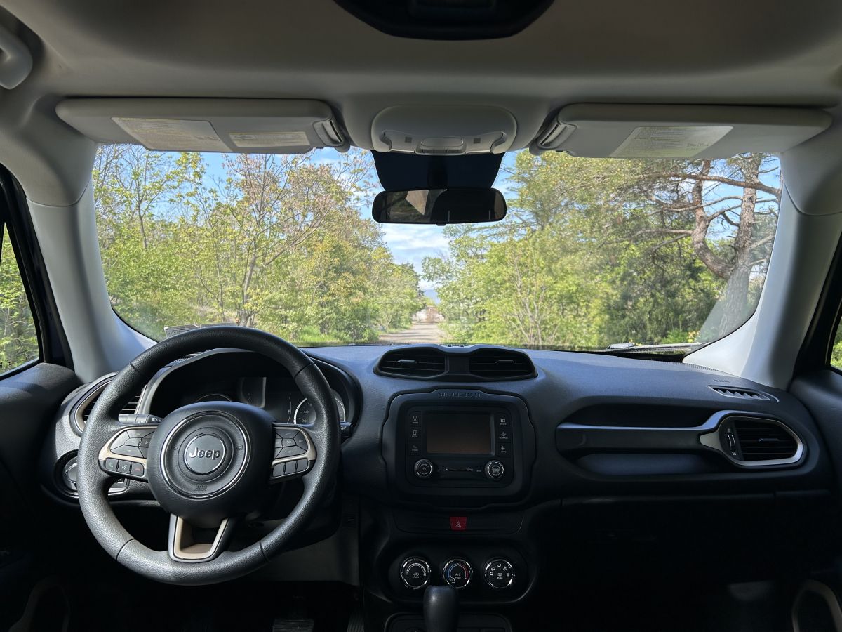 Jeep Renegade - фото 10