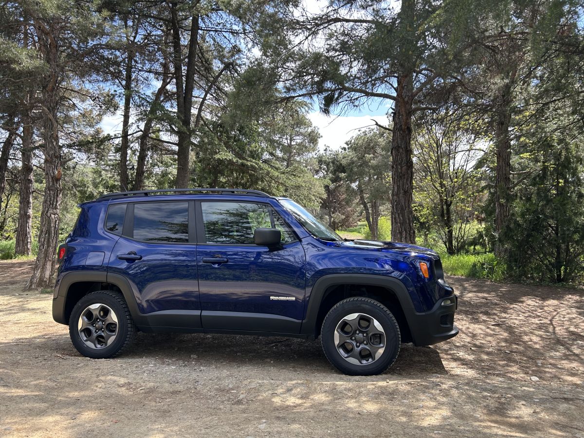 Jeep Renegade - фото 2