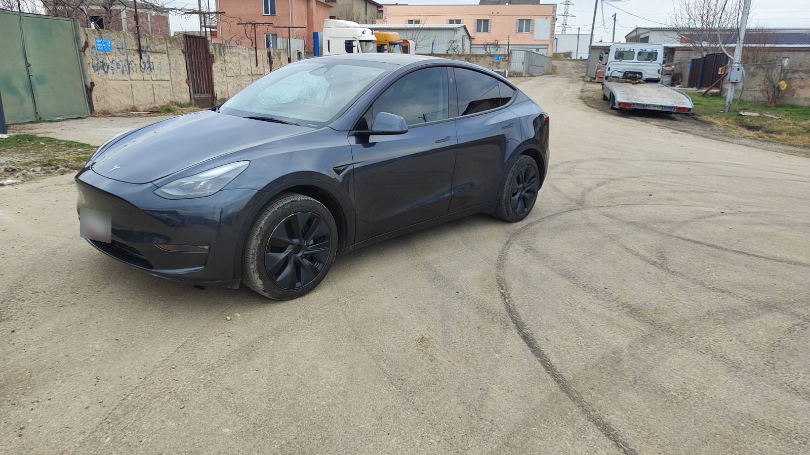 Tesla Model Y 2024 — фото 9 купить в Москве