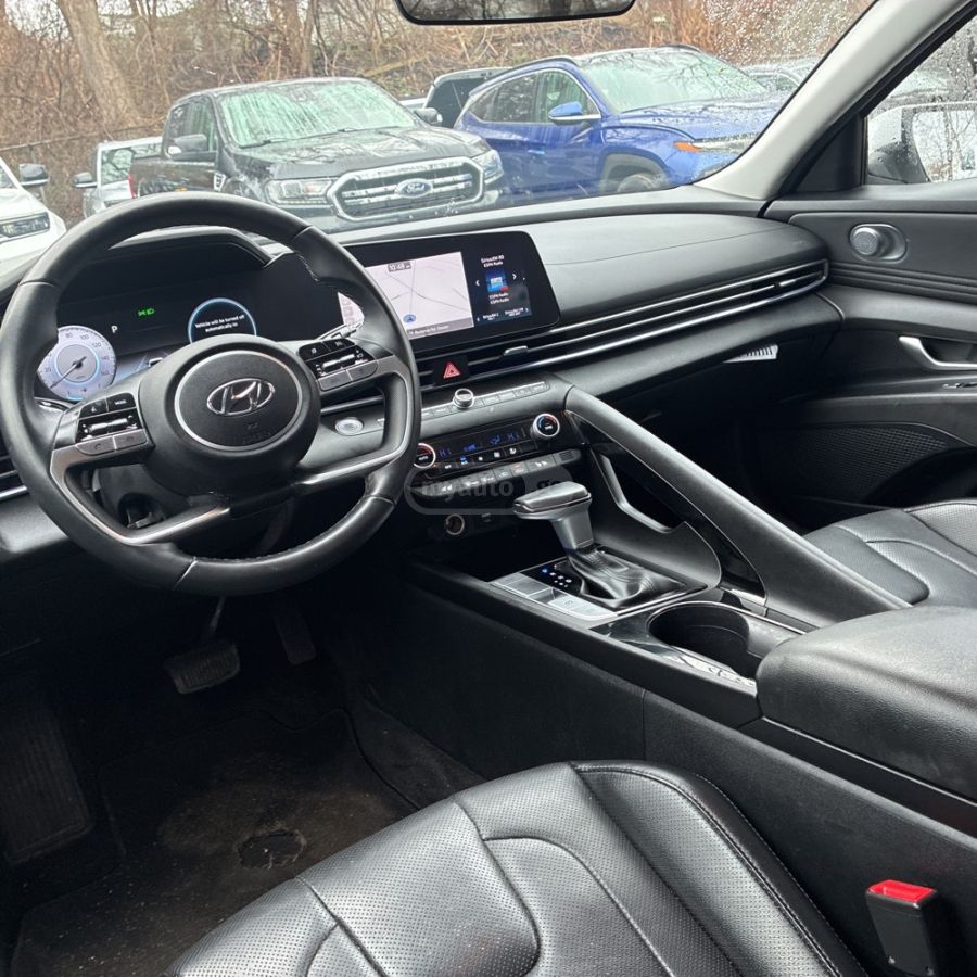 Hyundai Elantra - фото 6