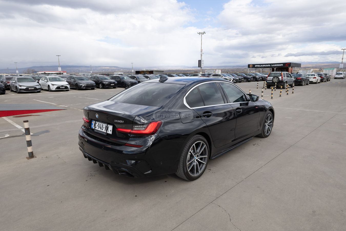 BMW Bmw 330i — миниатюра 4