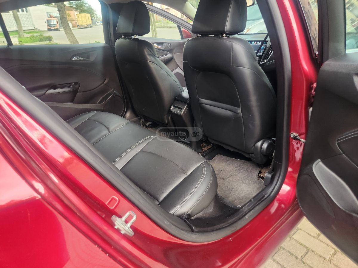 Chevrolet Cruze - фото 14