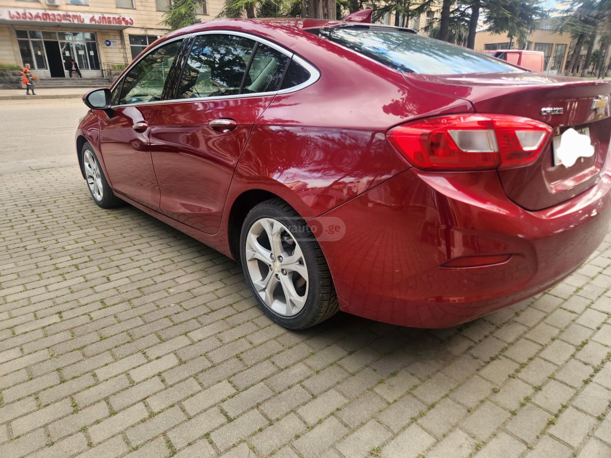 Chevrolet Cruze - фото 7