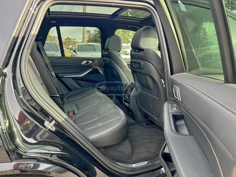 BMW xDrive40i 4dr All-Wheel Drive — миниатюра 6