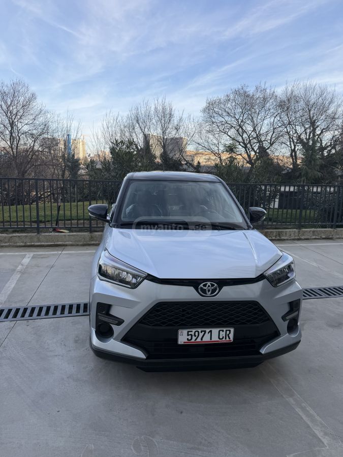 Toyota Проходной!150т.р таможня!1.0 б — миниатюра 2