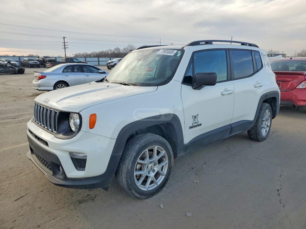 Jeep Renegade - фото 1
