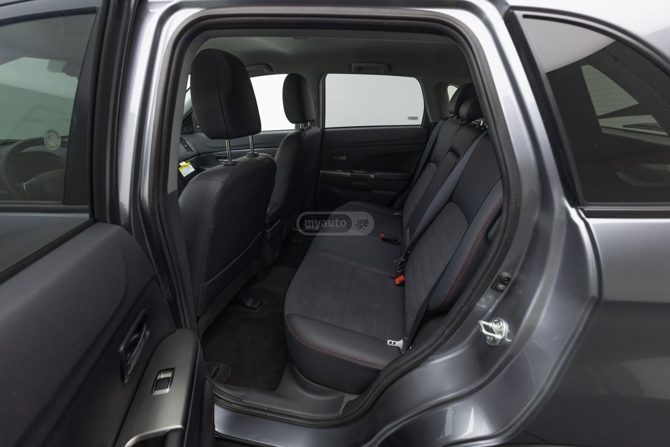 Mitsubishi Outlander Mitsubishi Outlander Sport 2025 — миниатюра 8