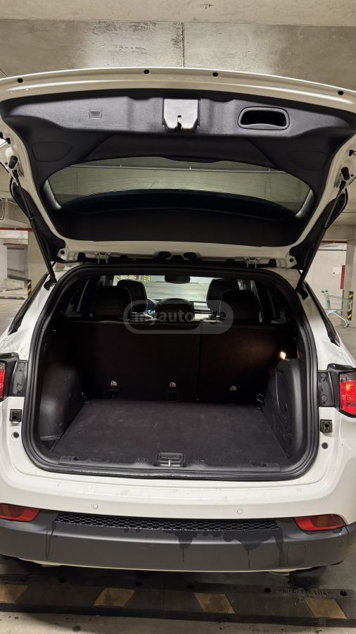 Jeep Compass - фото 6