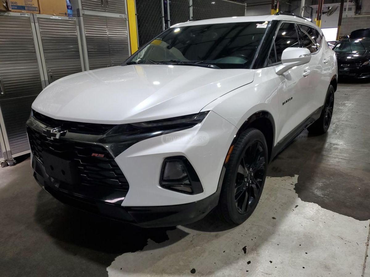 Chevrolet Blazer - фото 1