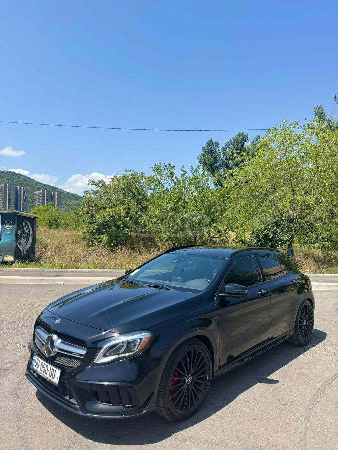 Mercedes-Benz GLA 45 AMG - фото 1