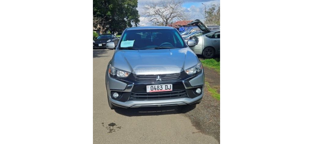 Mitsubishi Outlander Sport - фото 1